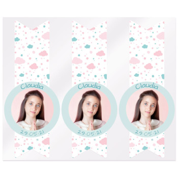 Nálepky zdobené obláčikmi a fotografiou na sväté prijímanie