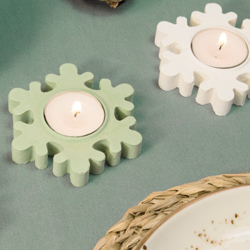 Set zum Herstellen von weihnachtlichen Kerzenhaltern. Materialien und Anleitung