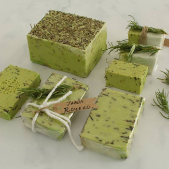 mydlo s rozmarinovym olejom mydlo s rozmarinovym olejom