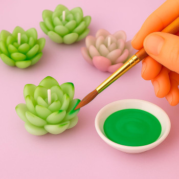 Jasne zelená farba na sviečku. Online predaj.