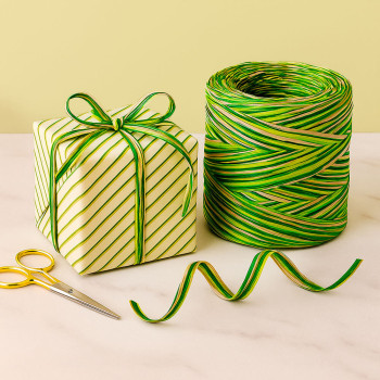 Raffia páska v troch farbách: béžová, pistácie a borovica na balenie