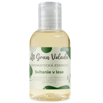 Aromatická esencia svitania v lese