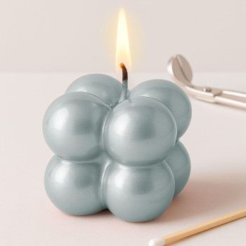 Lak, ktorý premení vašu starú sviečku na striebornú sviečku.