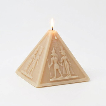 Forma egyptská pyramída na výrobu sviečok. Online predaj.