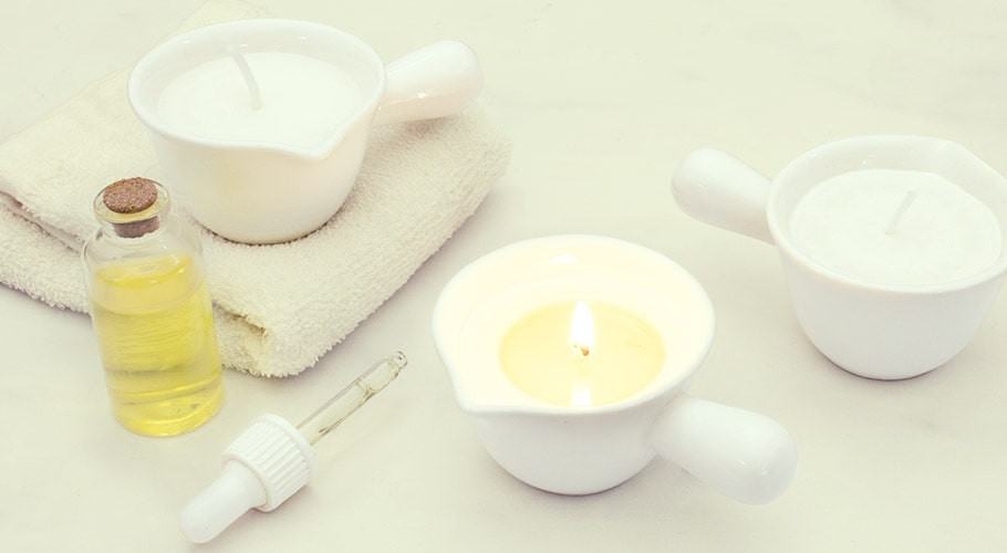 Špeciálne nádoby na masážne sviečky