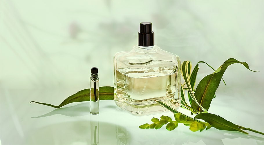 Bylinné aromatické esencie na výrobu parfumu